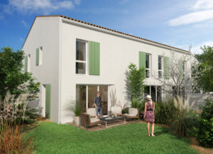 Vue côté jardin d'une maison Cambium aux volets verts, à vendre à Breuillet, commune de Royan Atlantique.